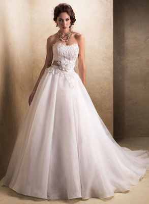 Lorelai Wedding Dress 7